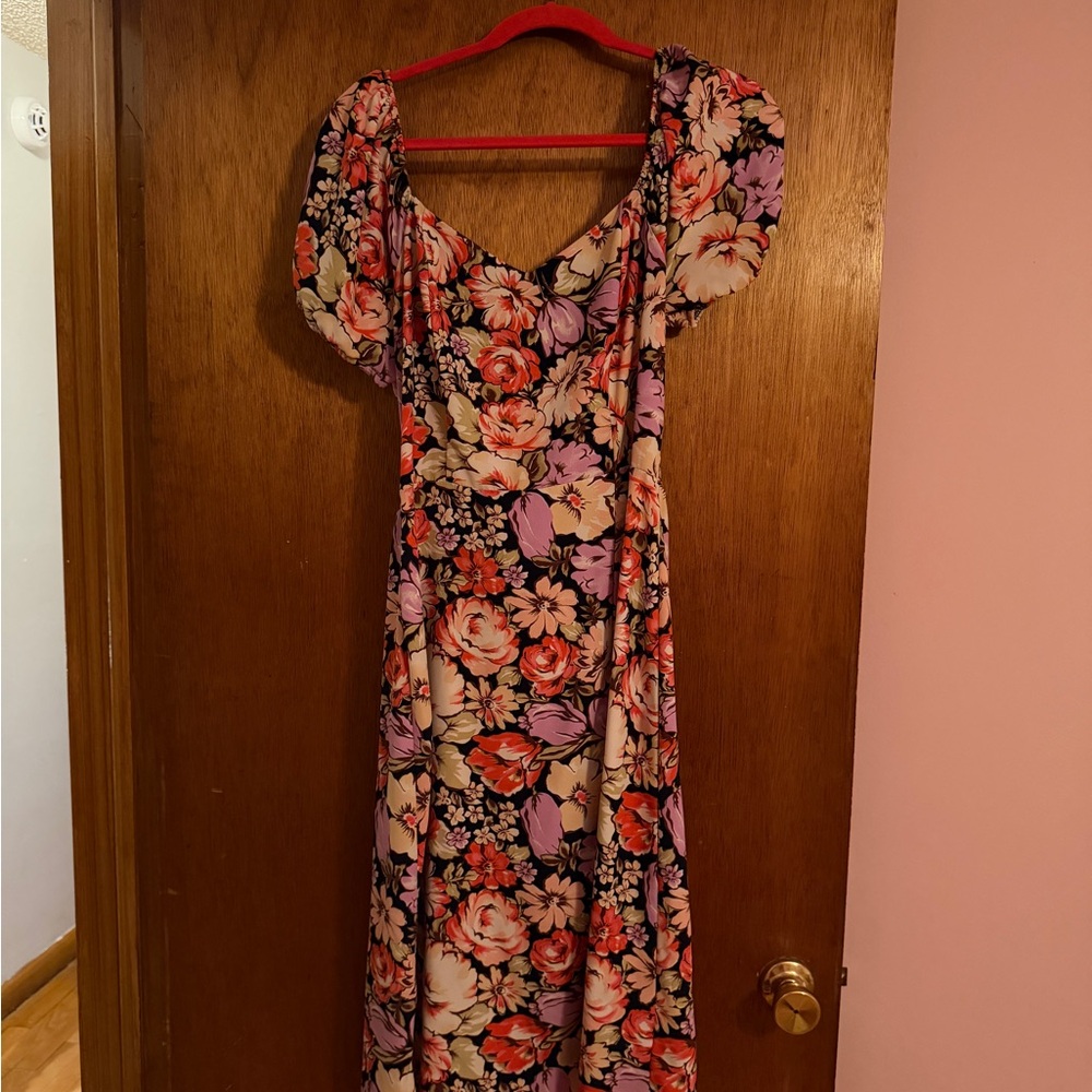 Floral Puff-Sleeve Navy Dress with Slit